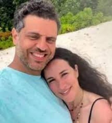 قفشته بيخونها مع نجمة مشهورة...الفنانة المصرية شيري عادل تنتقم اشد الانتقام من زوجها الفنان طارق صبري بطريقة بشعة وما قامت به صدم الجمهور!