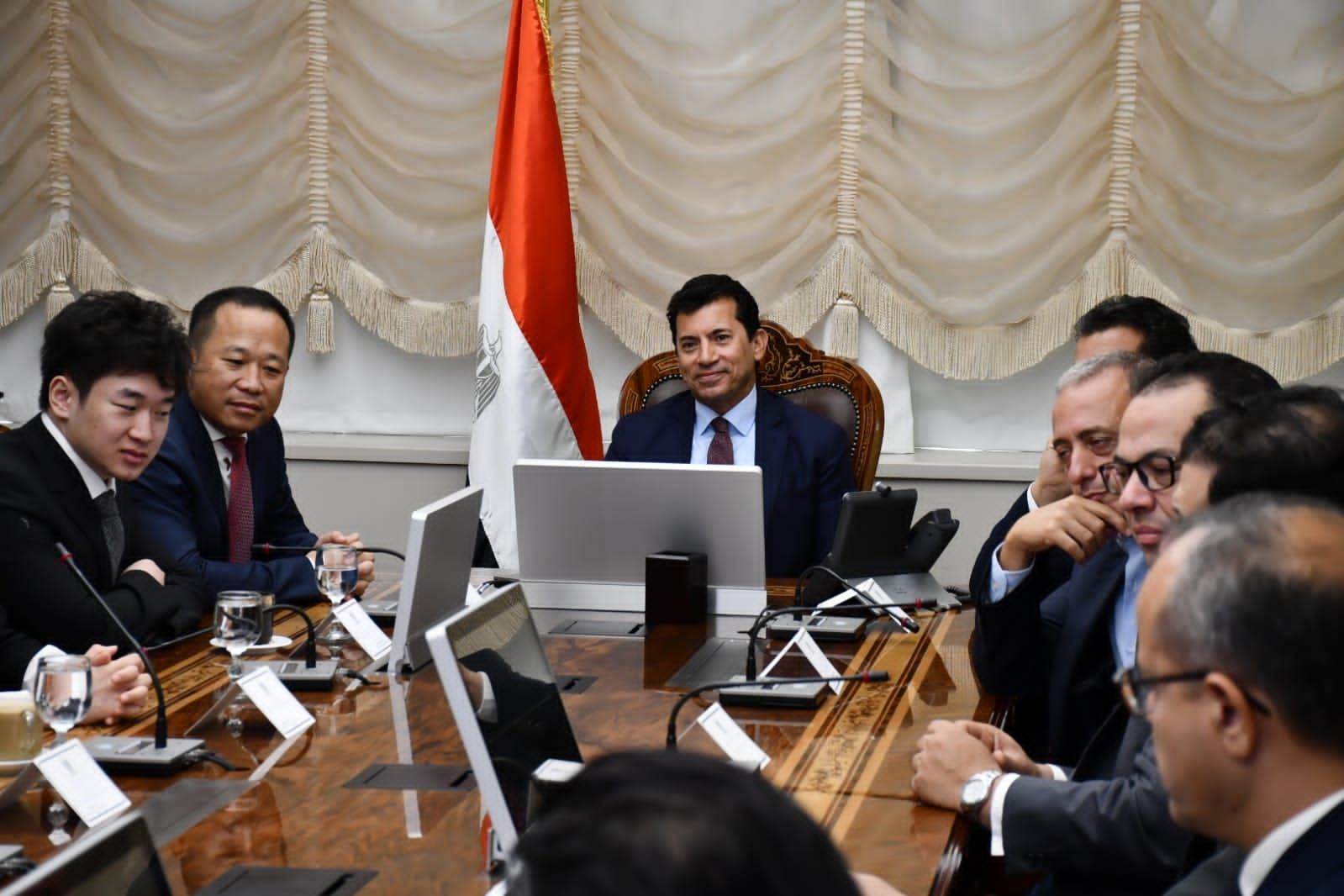 أشرف صبحي يشهد مراسم توقيع بروتوكول التعاون المشترك بين وزارة الشباب والرياضة وشركة دافينج الصينية