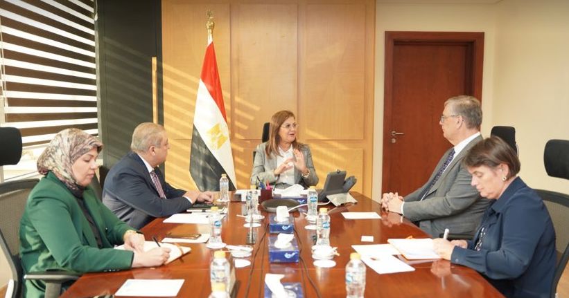 وزيرة التخطيط تبحث سبل تعزيز التعاون مع سفير هولندا بالقاهرة
