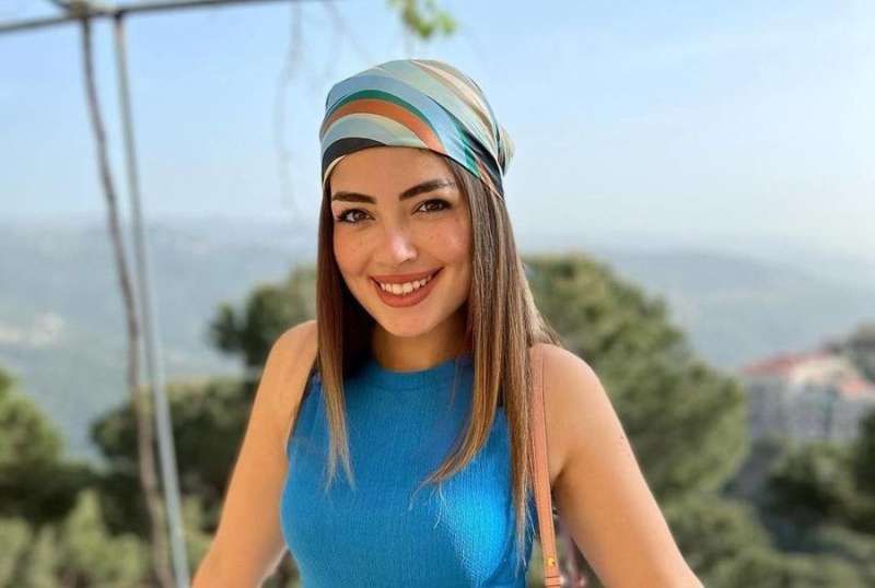 ليلي زاهر تستعرض رشاقتها ولياقتها البدانيه داخل الجيم