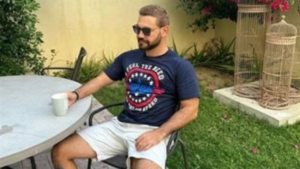 على طريقته الخاصة إيوان يساند القضية الفلسطينية