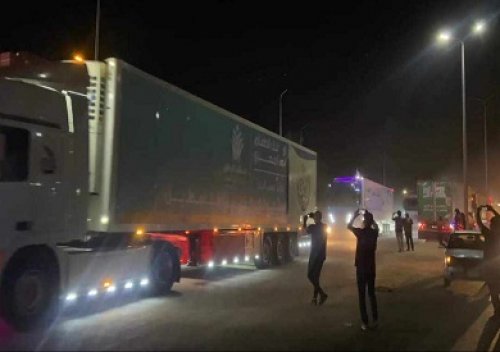 قوافل المساعدات لأهل غزة بدأت بالتحرك باتجاه معبر رفح