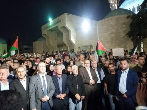 مسيرة حاشدة مسائية في عمان .. فيديو وصور