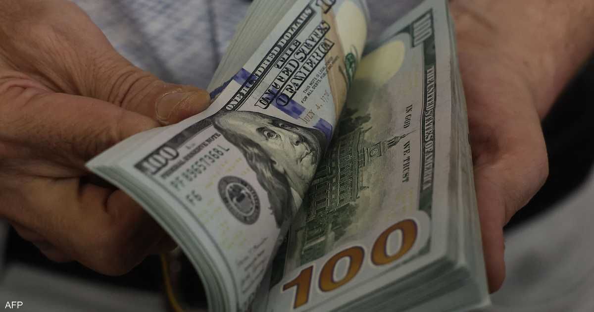 العالم اليوم - الدولار حبيس نطاق ضيق مع ترقب التطورات في الشرق الأوسط