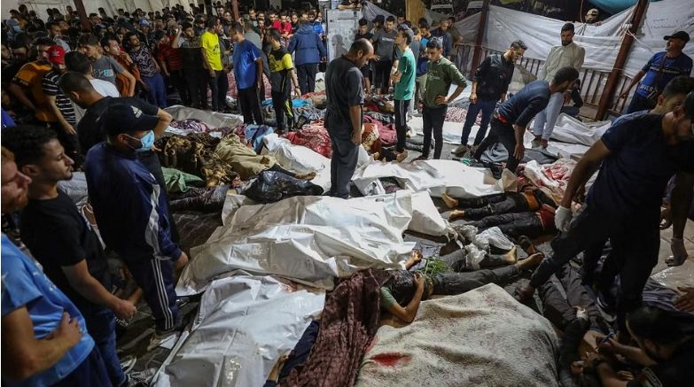 ماكرون: لا شئ يمكن أن يبرر قصف مستشفى المعمداني