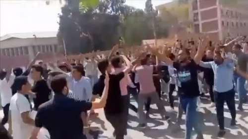 فيديو .. مظاهرات في مصر تجتاح المحافظات