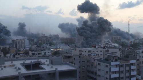 غارات كثيفة على غزة وأكثر من 3300 شهيد