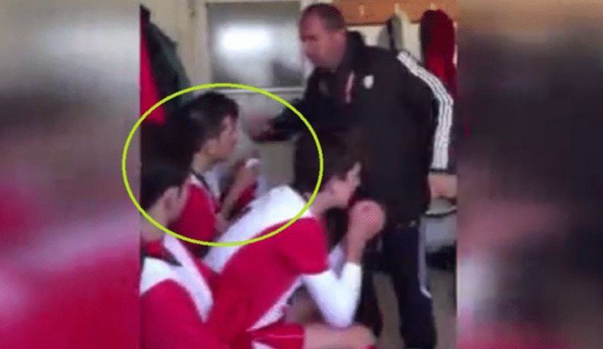 "مانويل جوزيه خلع ملابسه".. أشهر 10 مواقف لمدربين خرجوا عن شعورهم قبل واقعة بلماضي وبن رحمة