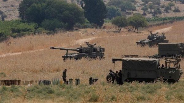 جيش الاحتلال يقصف معسكرات لحزب الله في سوريا