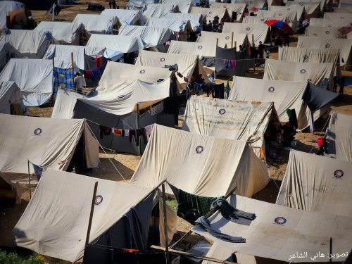 بالصّور .. أول مخيم للاجئين والنازحين .. من غزة إلى غزة