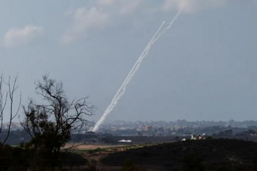 القسام تمطر سديروت بالصواريخ والإسرائيليون يفجرون غضبهم بنتنياهو