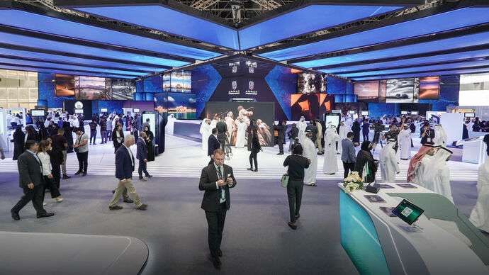 جهات حكومية في أبوظبي تُطلق مشاريع ومبادرات مبتكرة في اليوم الرابع من “جيتكس 2023”