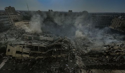 عدد الشهداء في غزة يرتفع إلى 4137 شهيداً