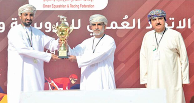 مضمار الرحبة يشهد ثاني سباقات الخيل الذي ينظمه الاتحاد العماني للفروسية والسباق