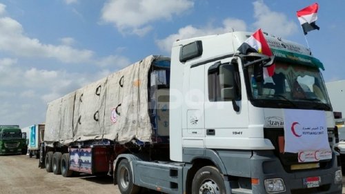 مصدر أمني مصري:شاحنات المساعدات الثانية ذهبت لإسرائيل للتفتيش