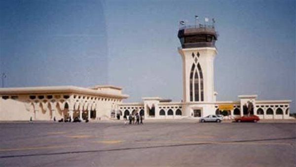 مطار العريش يستقبل طائرتي مساعدات كويتية وعراقية تمهيدا لإرسالهما إلى قطاع غزة