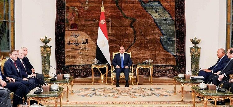 السيسي يؤكد رفض مصر سياسات العقاب الجماعي والتهجير القسري…