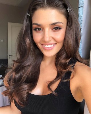 صورة صادمة كشفت المستور والمخفي.. ما تفعله النجمة التركية هاندا أرتشيل بنفسها بسبب حميتها القاسية أمر لا يتحمله العقل!!