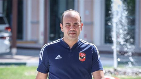 طبيب الأهلي السابق يشكف سبب رحيله عن القلعة الحمراء