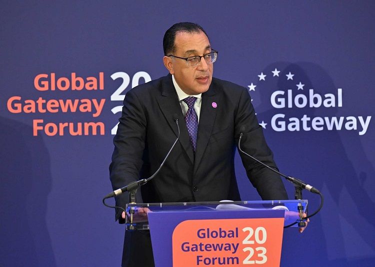 مدبولي: مصر تحظى بموقع جغرافي مثالي يدعم تطوير منشآت جديدة…