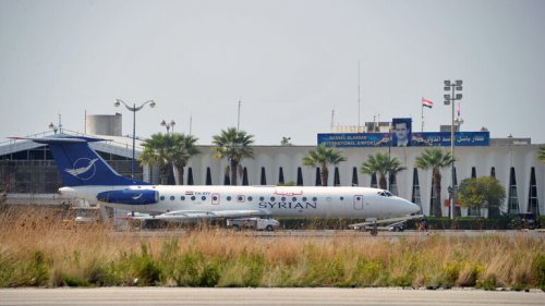 صاروخ اسرائيلي يستهدف مطار حلب