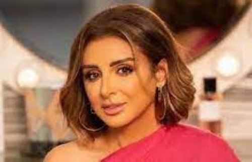 رسالة نارية تثير غضب أفيخاي.. ورد فعل مزلزل للفنانة المصرية أنغام حيال رسائل التهديد الموجهة لها.. والجمهور : "عرفتم قيمتهم"!!