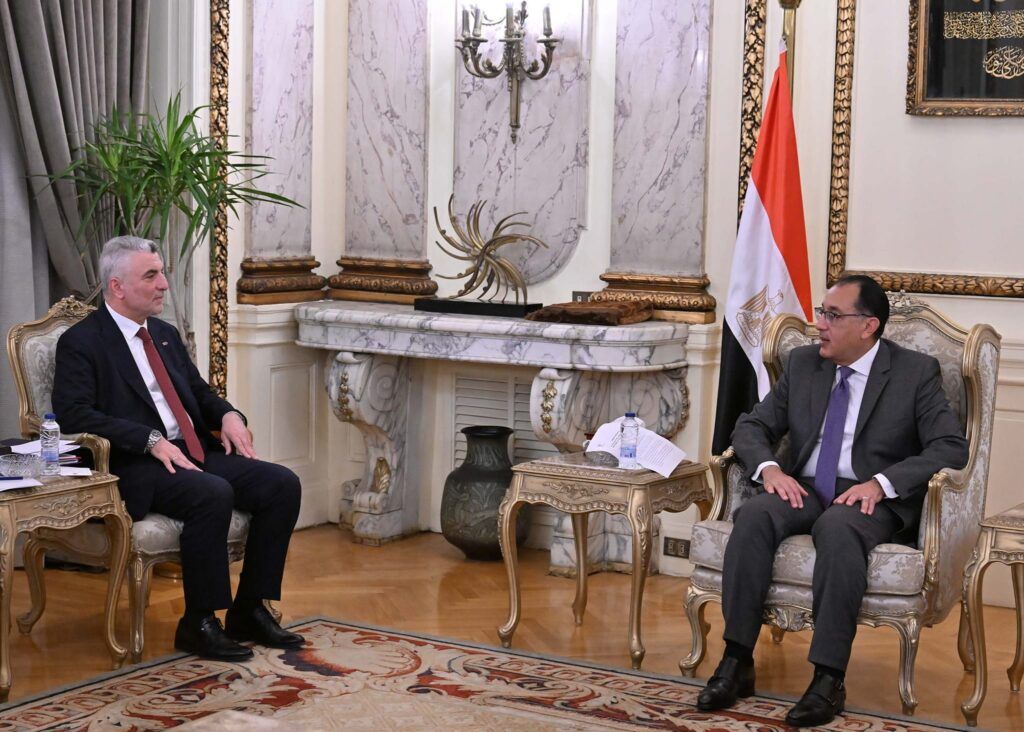 رئيس الوزراء: نشجع القطاع الخاص المصري على زيادة التعاون مع…