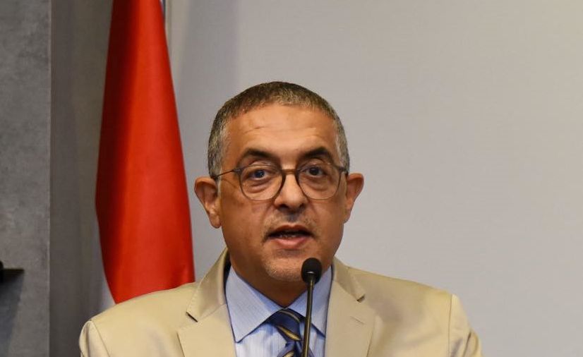 هيئة الاستثمار والمناطق الحرة تسلم أربع رخص ذهبية جديدة