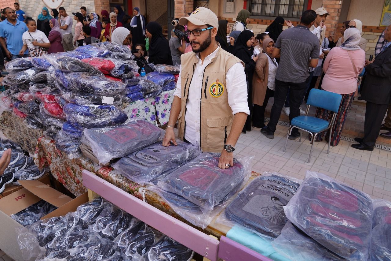 بيت الزكاة والصدقات المصري.. 9 سنوات من السند والدعم لكافة الفئات