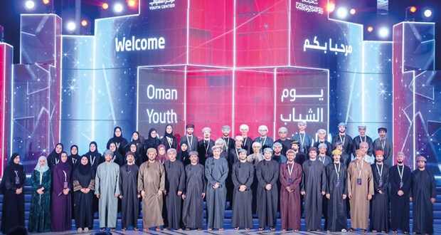 توقيع سبع اتفاقيات أبرزها مشروع المركز الثقافـي والشبابي بصور وتكريم الفائزين فـي الإجادة الشبابية