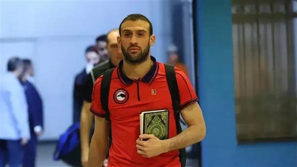 "بين الأهلي والزمالك".. علاء ميهوب يكشف مصير عمر كمال عبد الواحد