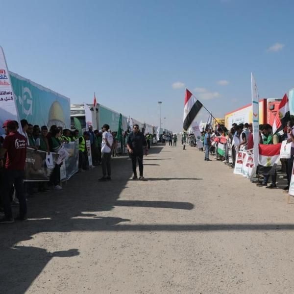 التحالف الوطني يعلن الإنتهاء من تسليم القافلة الأولي بالكامل المُحملة بالمساعدات الإغاثية...