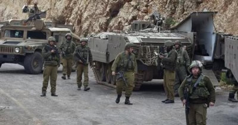 ”القاهرة الإخبارية”: اشتباك بين الفصائل الفلسطينية والاحتلال بالتزامن مع قصف جوي على...
