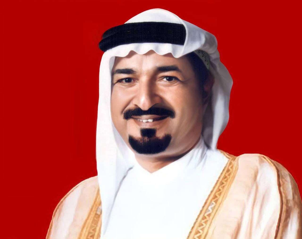 حاكم عجمان: يوم العلم يجسد أجملُ صور الوحدة والتلاحم والولاء