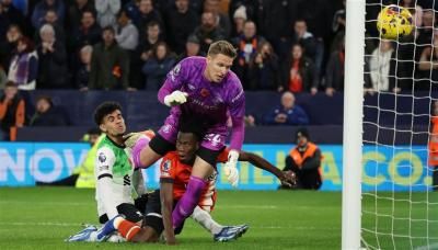 ليفربول يتعادل مع لوتون في البريميرليغ