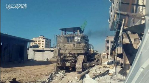 القسام تواصل استنزاف العدو وتعرض مشاهد لسلاح المدفعية .. فيديو