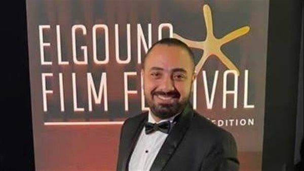 بسبب السمك.. مرقص عادل يوضح حقيقة عدم تشابه المعلم بـ فيلم "شادر السمك "