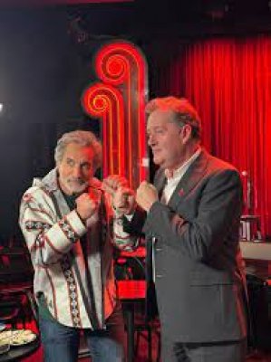 جدل كبير حول إطلالة باسم يوسف مع بيرس مورغان.. ورد منه غير متوقع على التعليقات!!