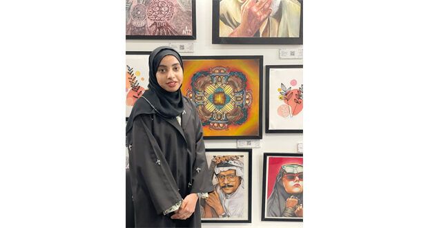 حضور بارز لطلبة جامعة صحار فـي معرض فن مسقط