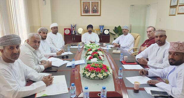 لجنة المنتخبات والمدربين باتحاد اليد تناقش المرحلة الثانية لإعداد منتخبنا الوطني الأول للصالات