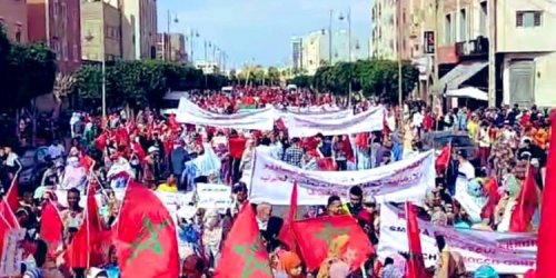 مسيرة حاشدة بمدينة العيون تنديدا بمقتل شخص بقذائف البوليساريو