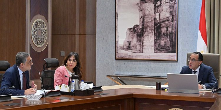 رئيس هيئة الاستثمار: إطلاق منصة إلكترونية للحصول على الرخصة…