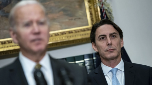 الأمريكي المعني بمفاوضات الأسرى بين حماس وإسرائيل يصل إلى لبنان