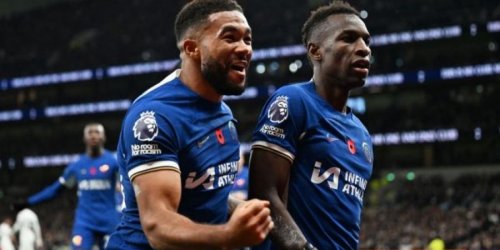 تشيلسي يقدم هدية لـ مانشستر سيتي بالفوز على توتنهام في الدوري الإنجليزي