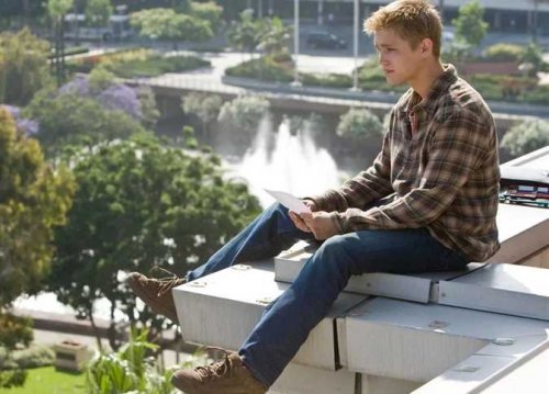 وفاة الفنان العالمي إيفان إلينغسون