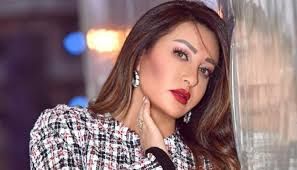 الفنانة لطيفة تحت التهديد بسبب "طغاة العالم"