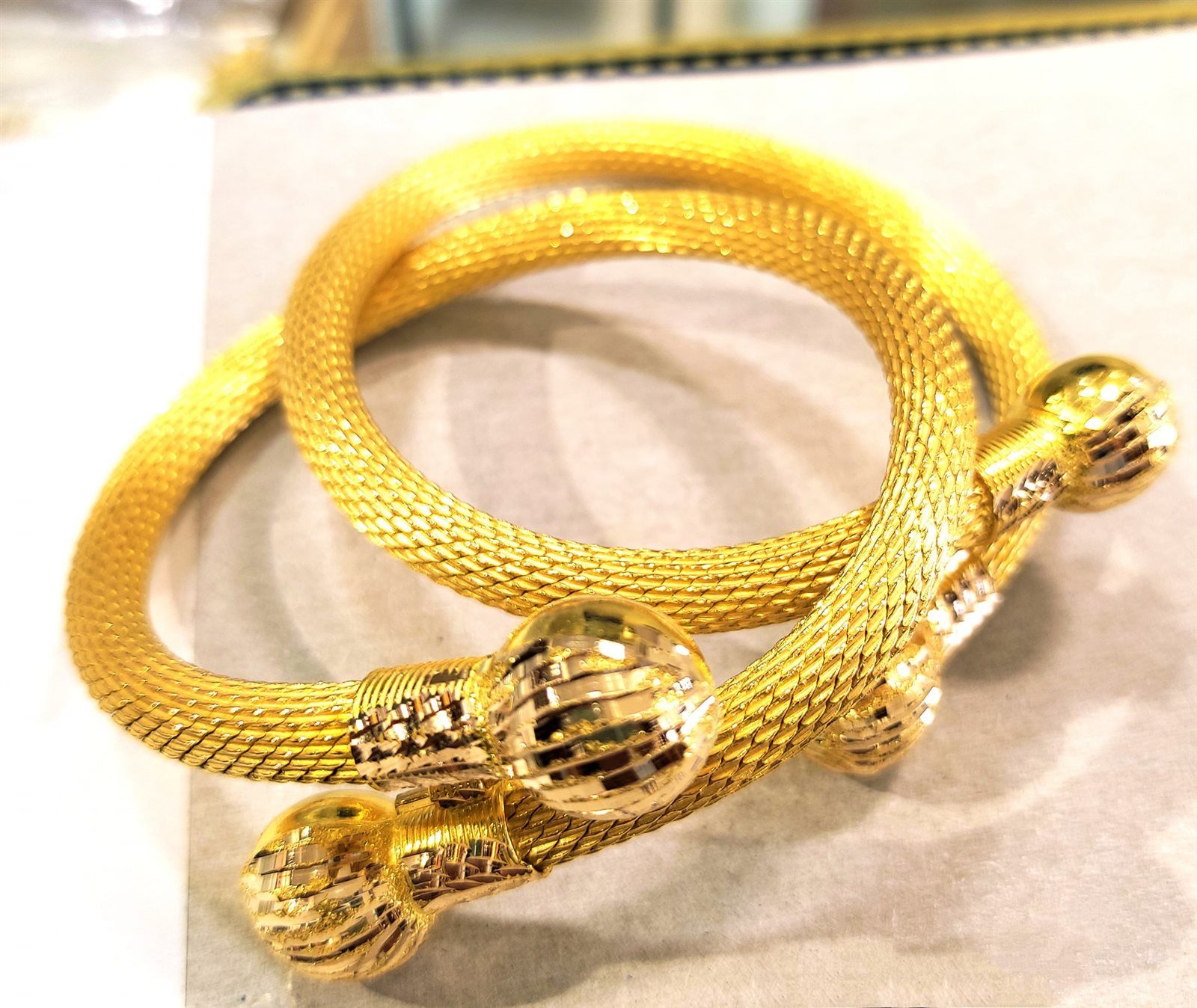 أسعار الذهب اليوم تقلب الموازين في محافظة الإسكندرية.. ماذا يحدث الآن في سعر الذهب؟