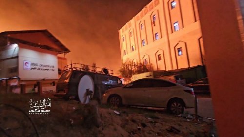 قصف شديد في محيط المستشفى الإندونيسي .. فيديو