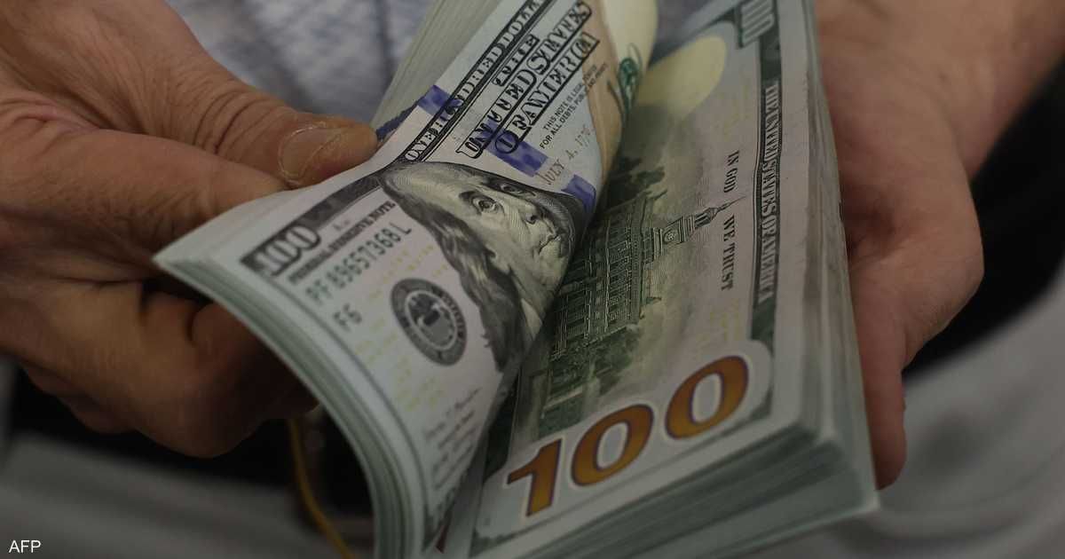 العالم اليوم - الدولار يرتفع والأسواق تترقب تصريحات رئيس المركزي الأميركي