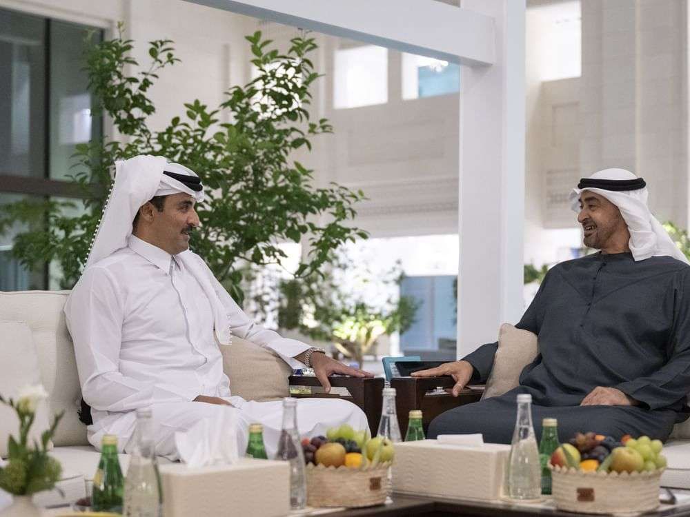 رئيس الدولة وأمير قطر يبحثان العلاقات الأخوية والتطورات الإقليمية